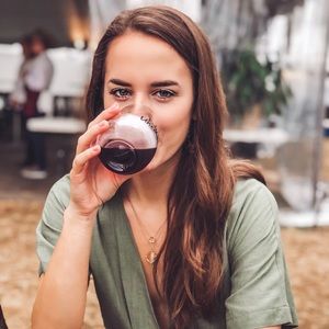 Meet your Posher, Breanne